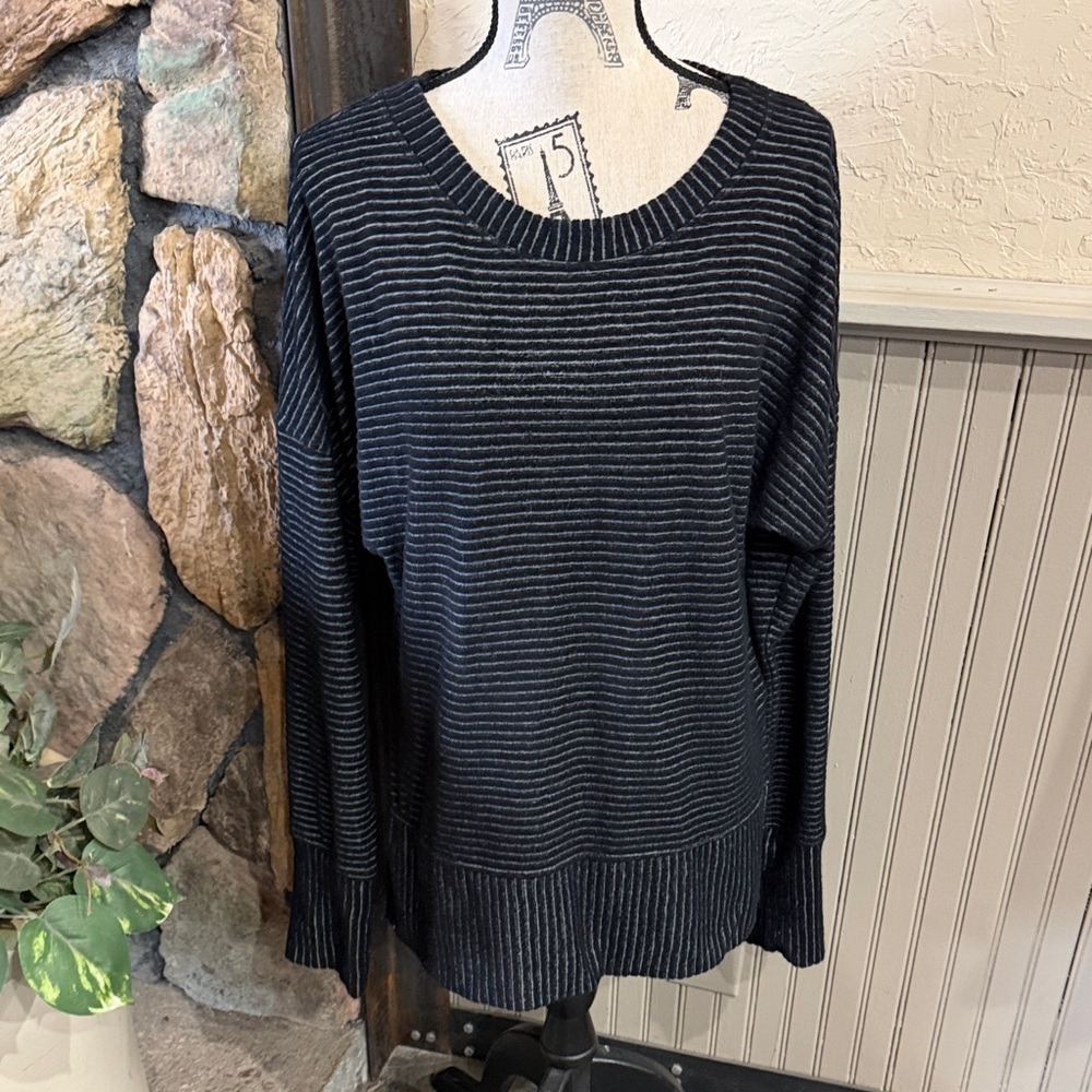Glyder Black and Gray Striped Crew Neck Sweater